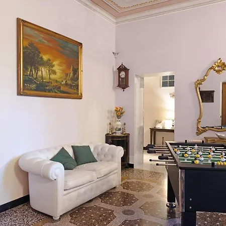 House Corso Dogali Aquarium